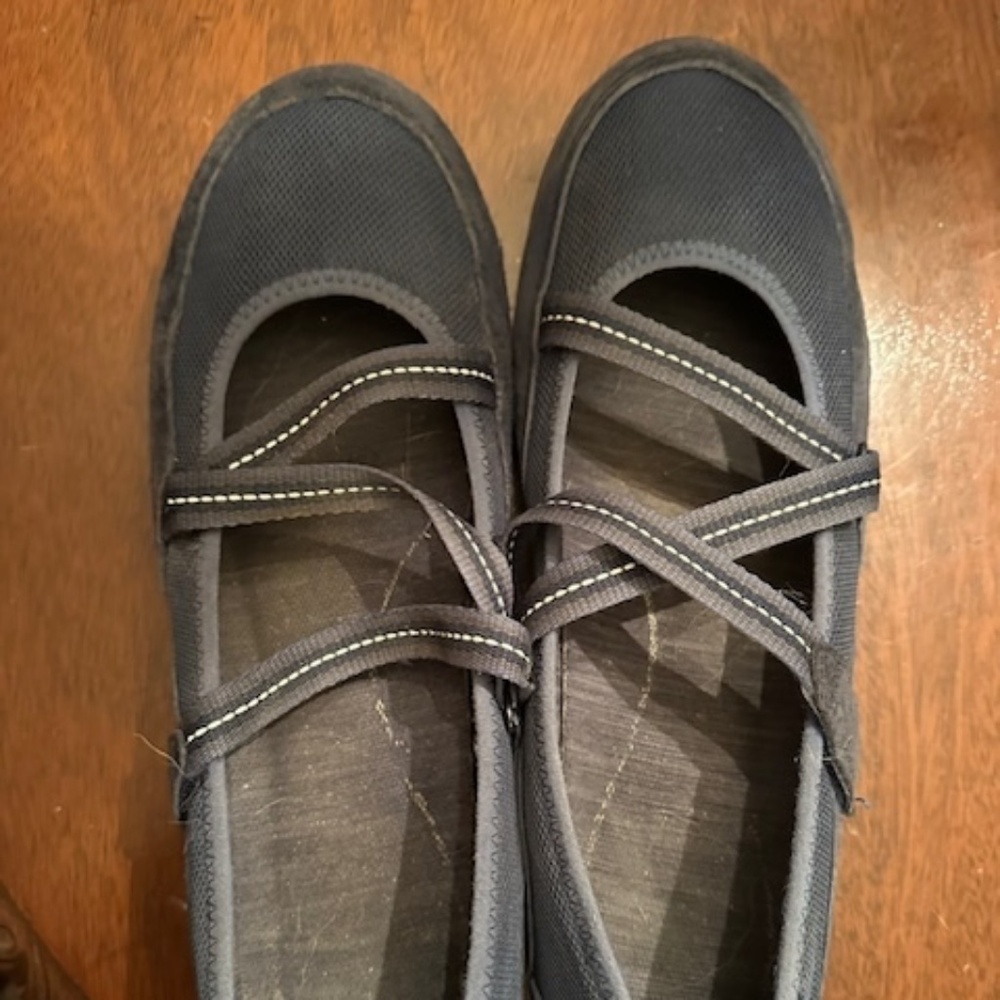 Blue Dansko Flats || Velcro Straps || Size 41 M || Good Condition